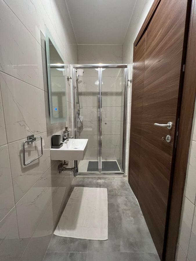 Brand New Apartment 2 Mins From Seafront St. Paul's Bay Esterno foto